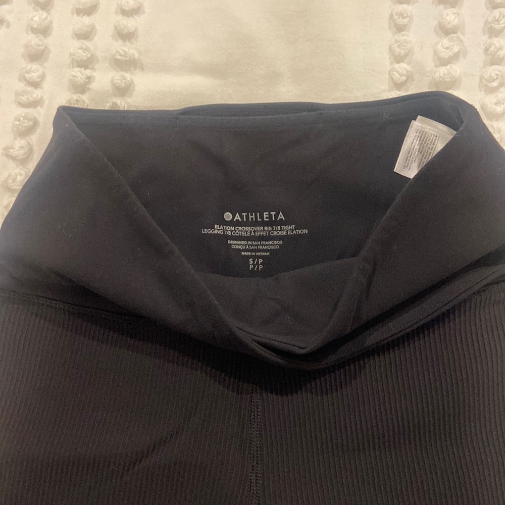 Athleta Elation 7/8 ribbed leggings size Small (petite)
